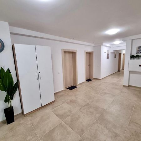 Best Family Apartments & Private Parking София Экстерьер фото